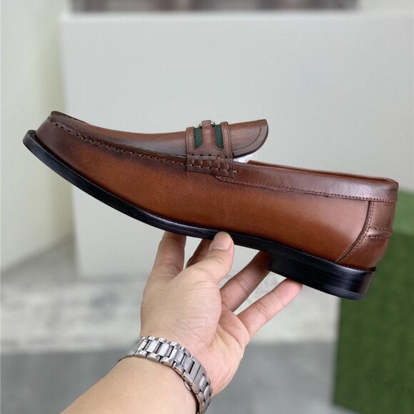 Men's Gucci Leather Loafers - Picture 4 of 7